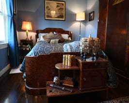  Misfits Manor - colorful and classic-film shoots 