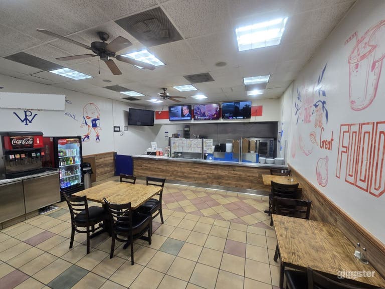  Cozy and Stylish Café Venue in Burbank 