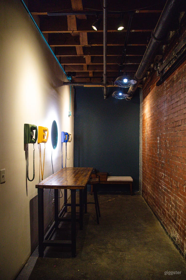  Conference Room - Downtown Industrial Meeting Space 