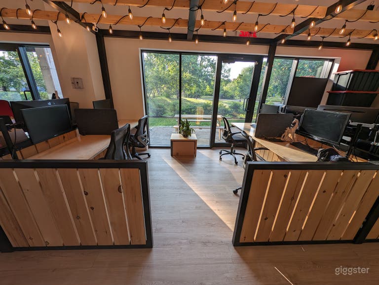  Bright Canal View Hot Desk in Griffintown, Montreal 