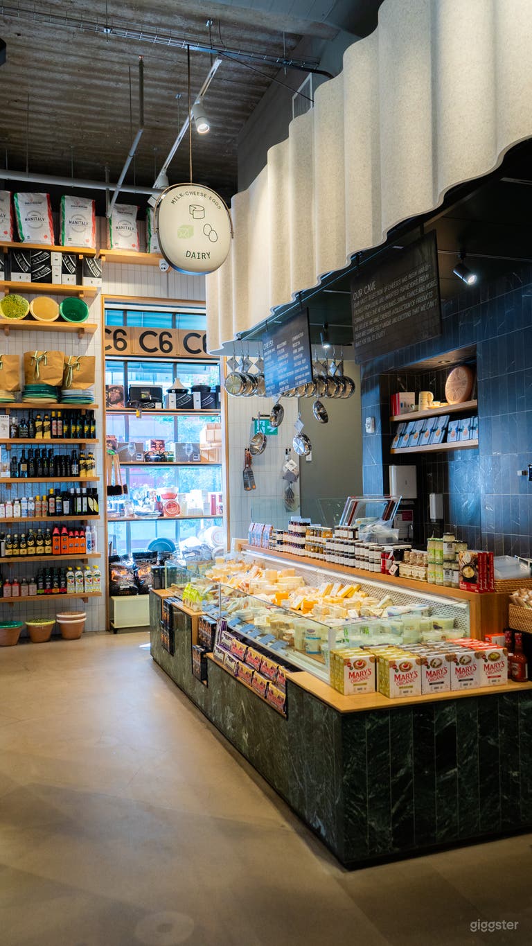  Modern, Art Deco Market Space 