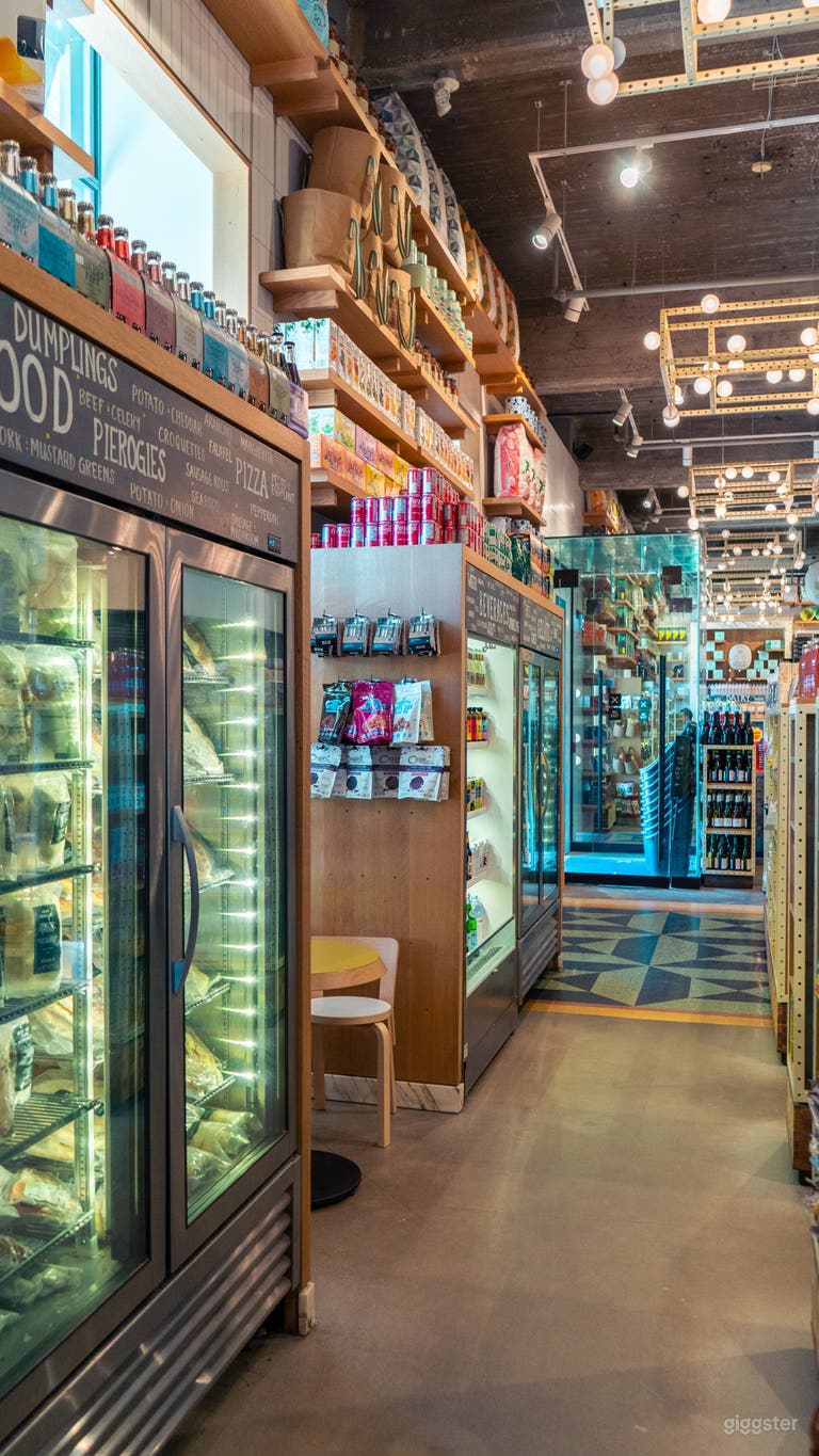  Modern, Art Deco Market Space 