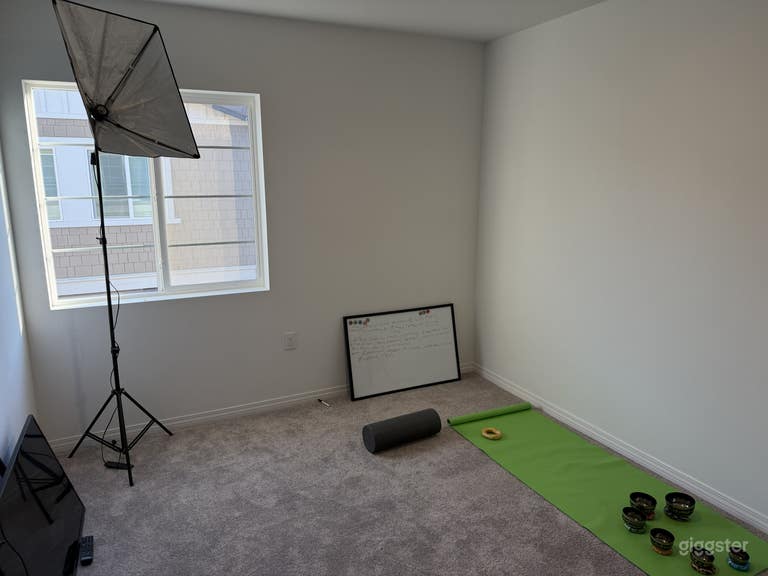  Wellness Studio Workspace 