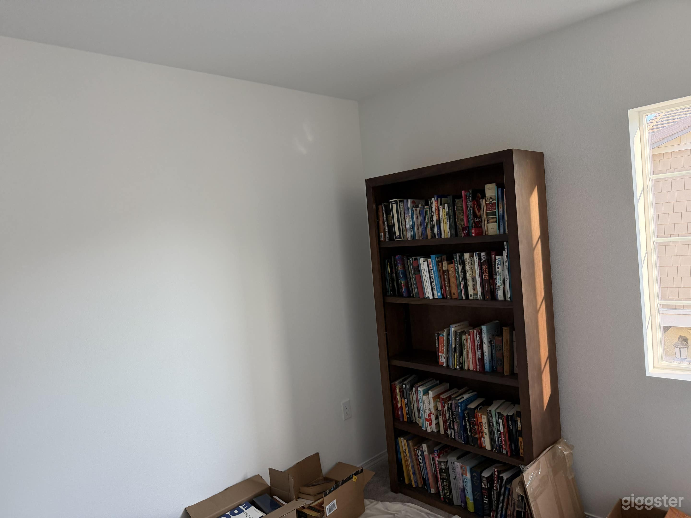 Wellness Studio Workspace Photo 4