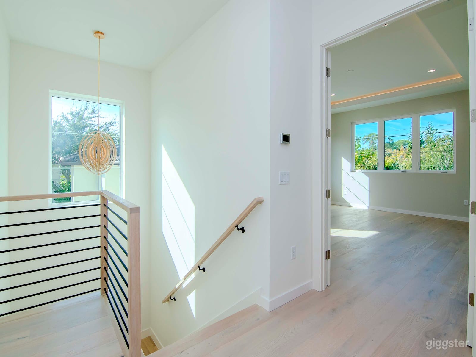 Luxe Westshore 5 Bedroom House Photo 3