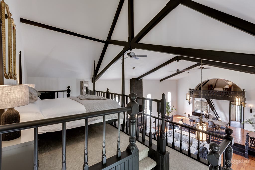 Converted Church In Prince Edward County Photo 4