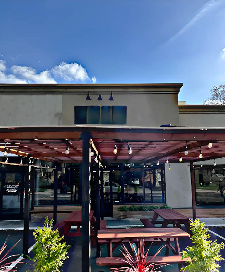  Stylish Restaurant (Full Venue Buyout) 