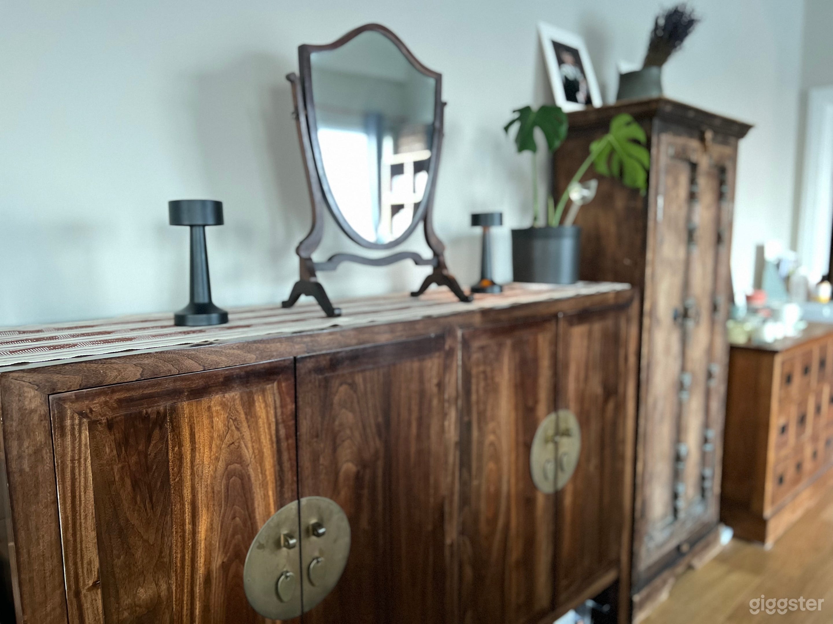 Manhattan-style loft apartment Photo 1