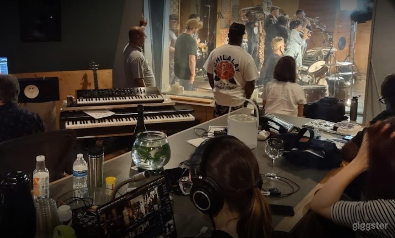 Recording Studio A with Control Room Photo 3