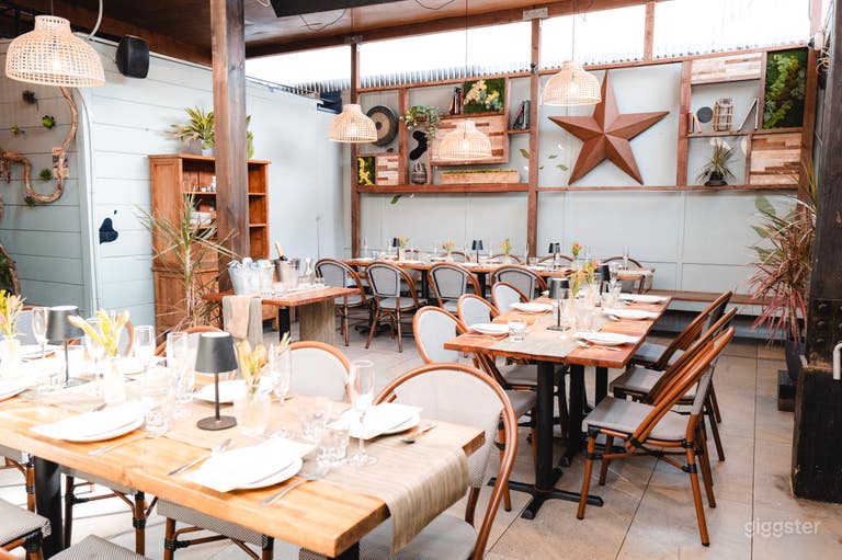  Indoor Garden Patio Private Dining Room 
