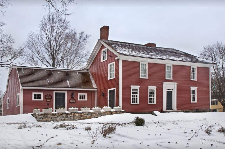 Munroe Tavern Photo 1