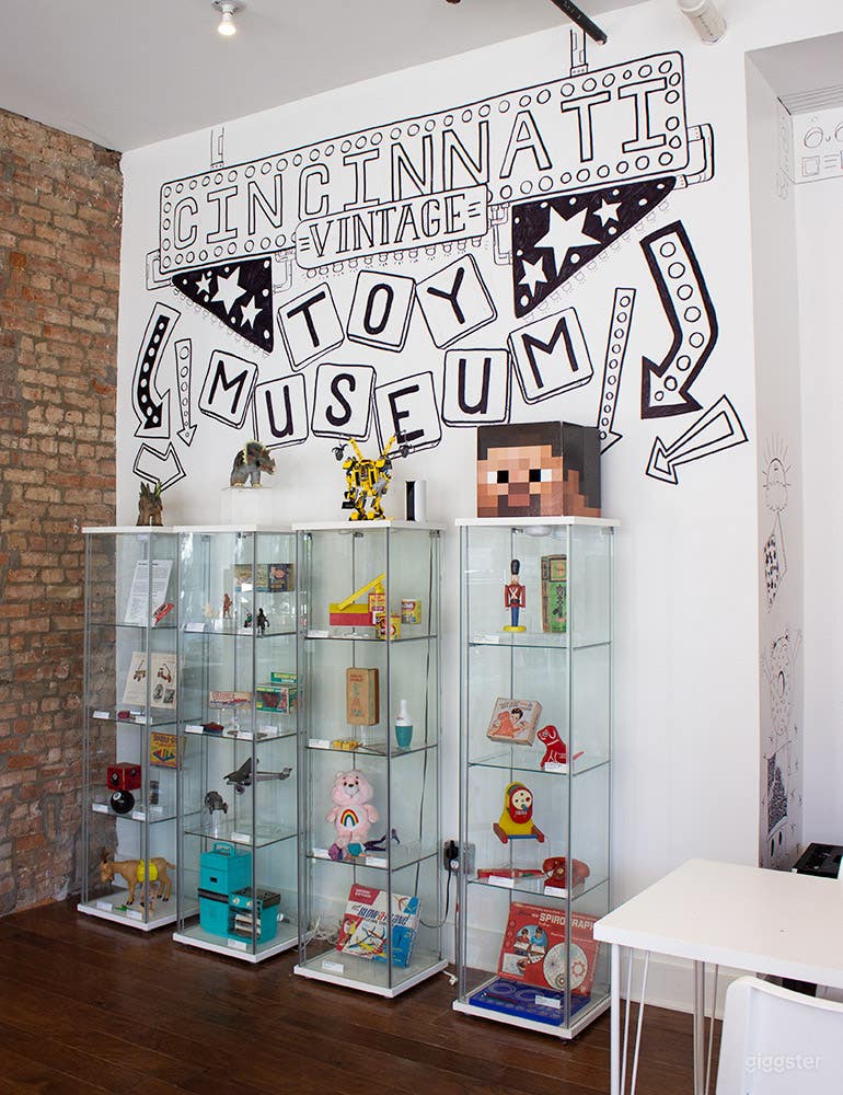 Unique Library Space for Play and Private Events Photo 4