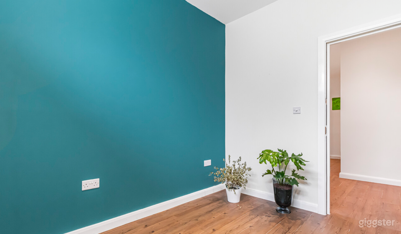 Peaceful Therapy Room- NW London Photo 1