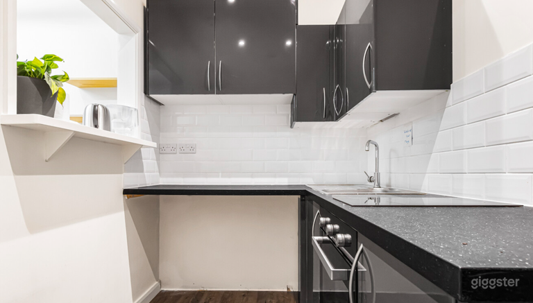  Peaceful Therapy Room- NW London 