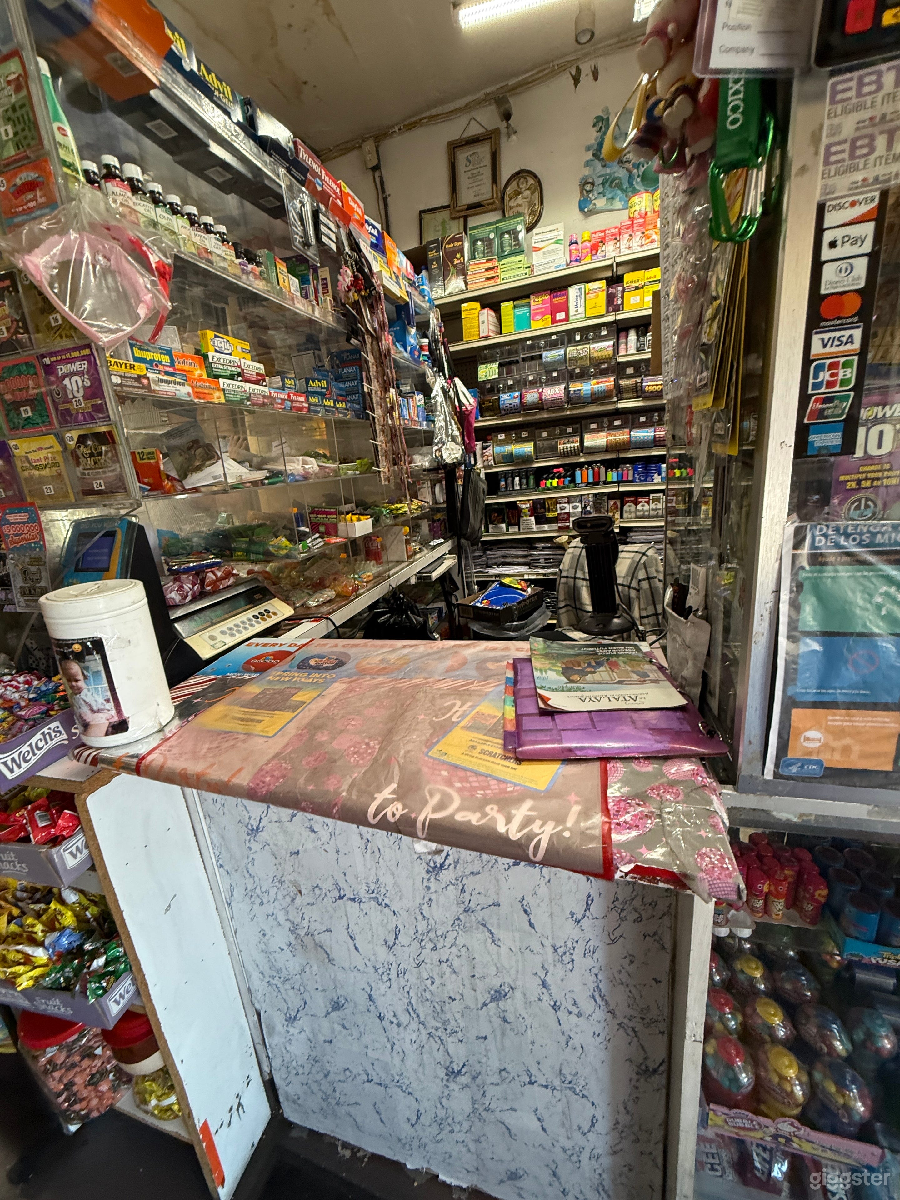 Bodega w/ Pastries, Candy & Gritty Streetfront Photo 2