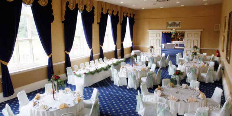  Unique Gothic Syle Sherwood Manor in Nottingham 