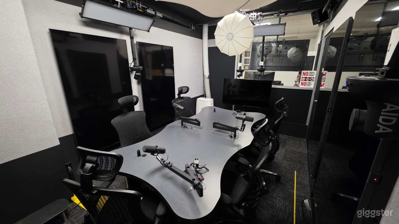 Video Podcast & Interview Room (Multi-Cam Recording) Photo 1