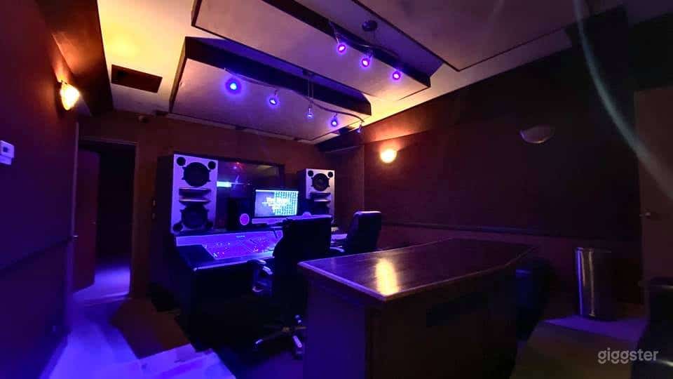 Burbank Recording Studio  Photo 1