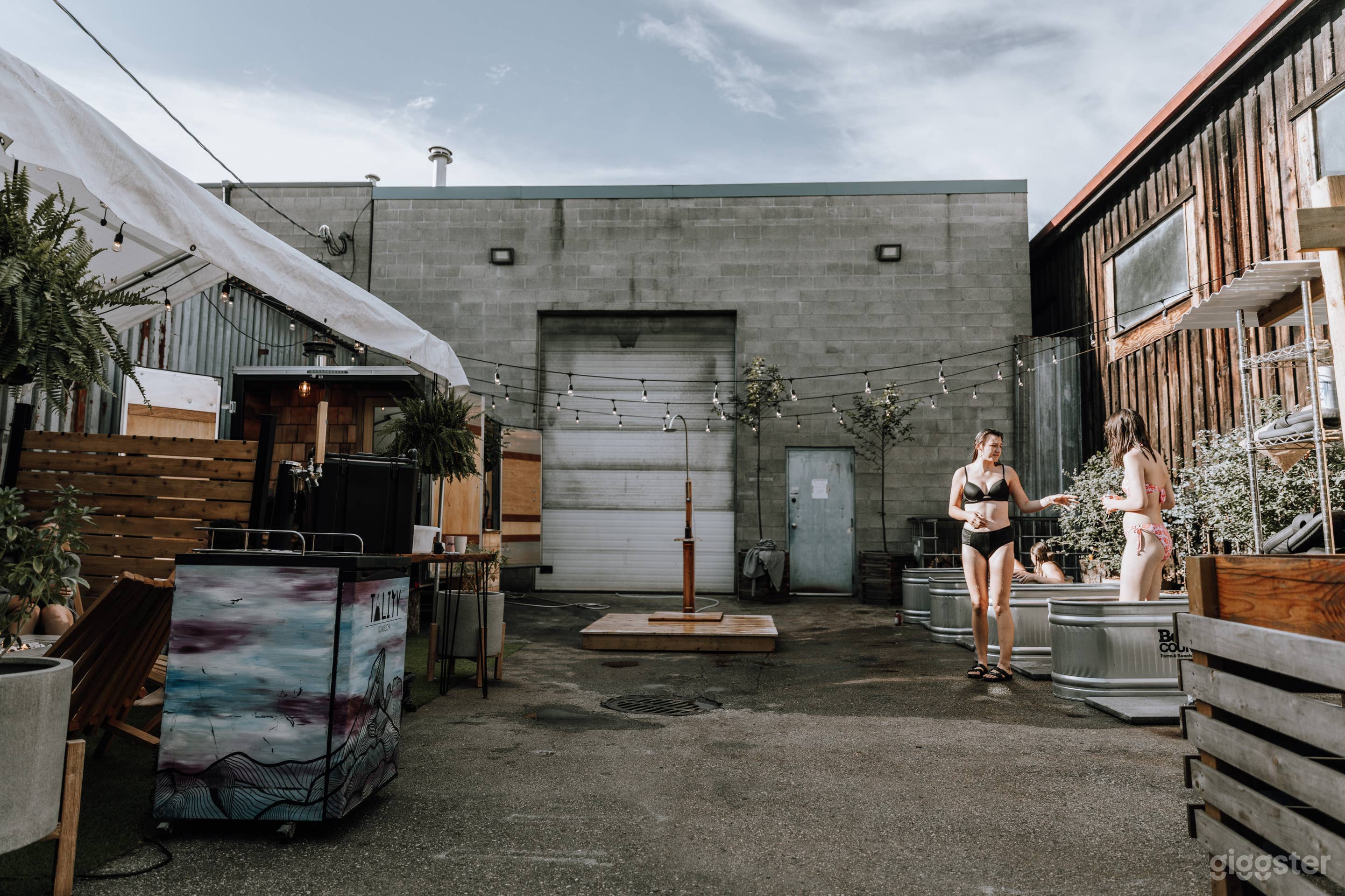 Kombucha brewery + outdoor spa Photo 3
