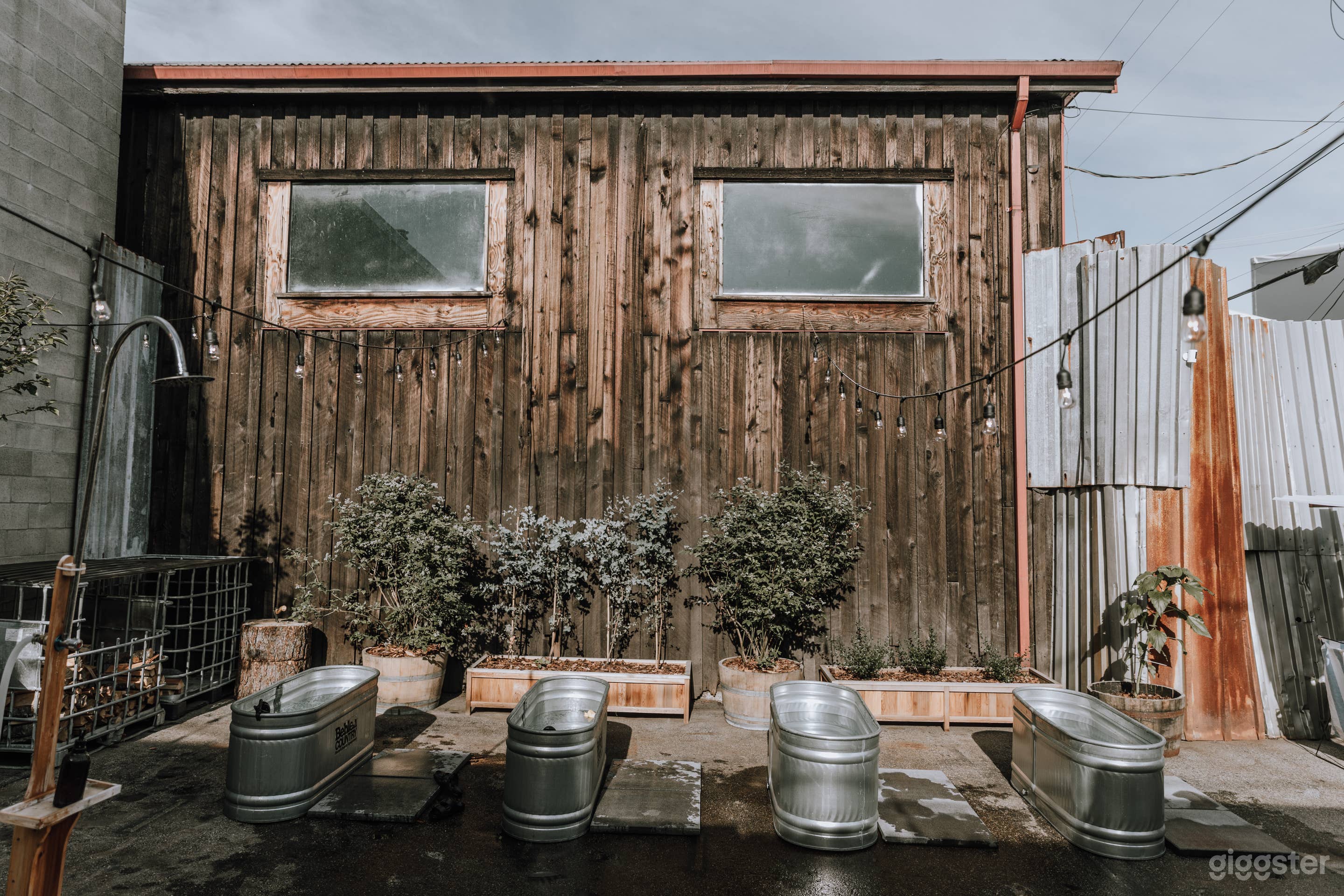 Kombucha brewery + outdoor spa Photo 2