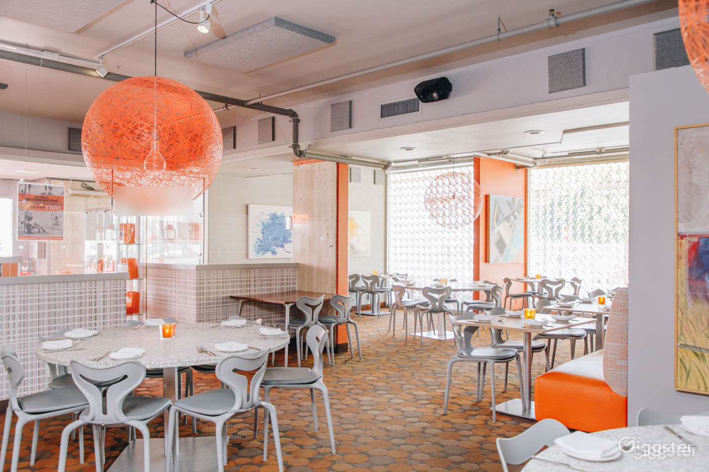 Former Bank Building built in 1958, Now Restaurant Photo 3