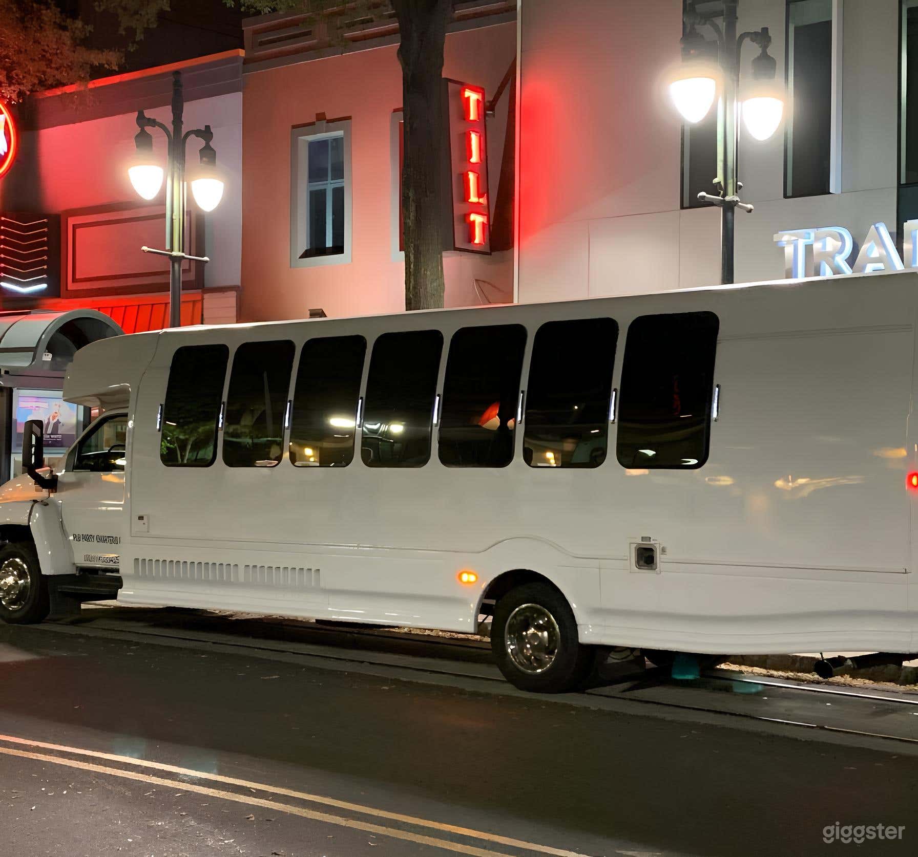 Uptown Pearl Party Bus Photo 2