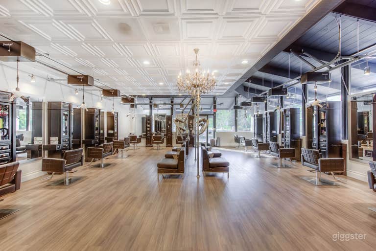  Luxury hair salon 