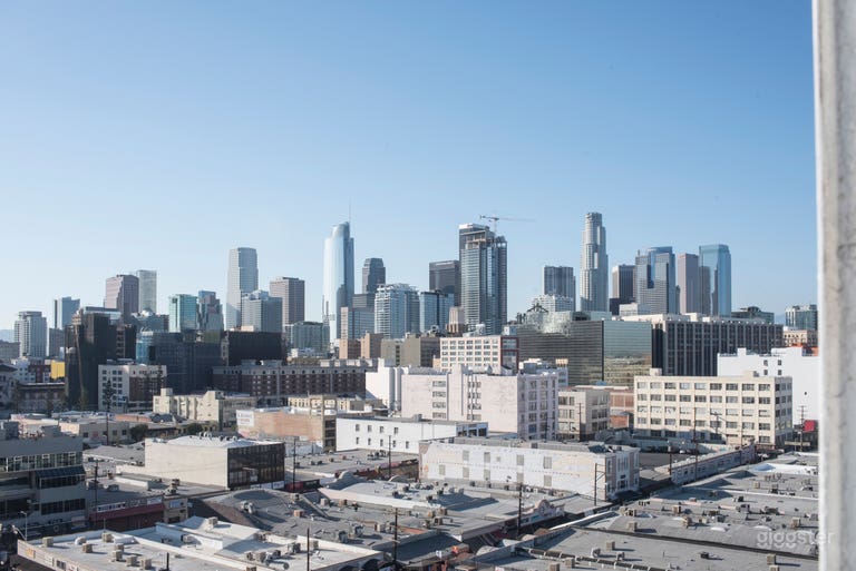  DTLA Skyline View Suite / 1700 SF / Photo, Film 
