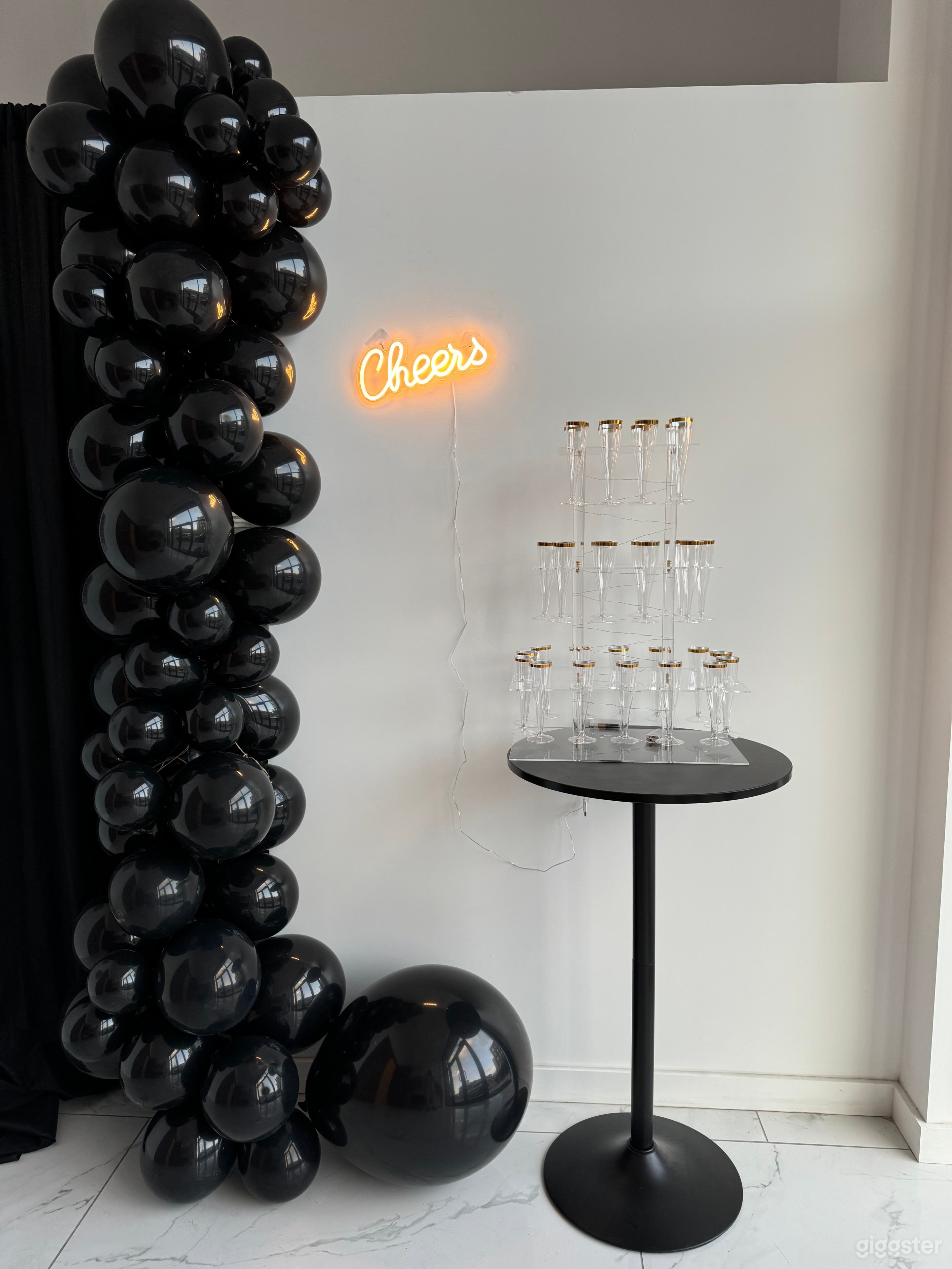 Elegant & Versatile Event Space Photo 4