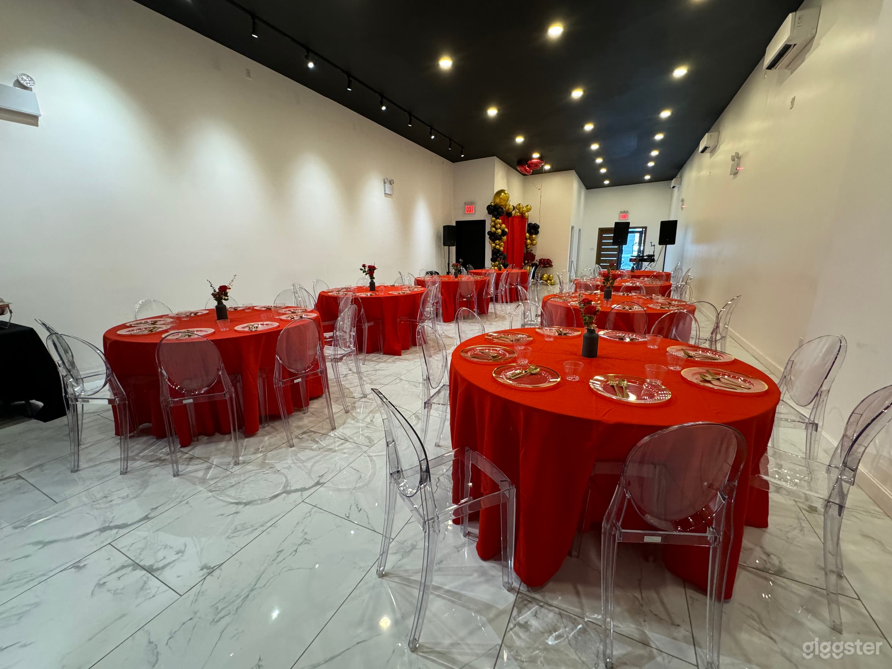Elegant & Versatile Event Space Photo 3