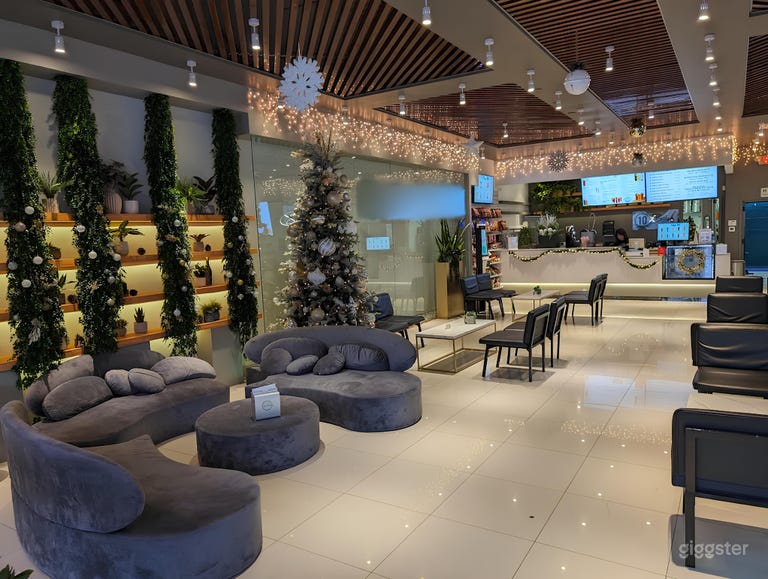  Luxe Event Space + Meeting/Private Room in Central Houston 