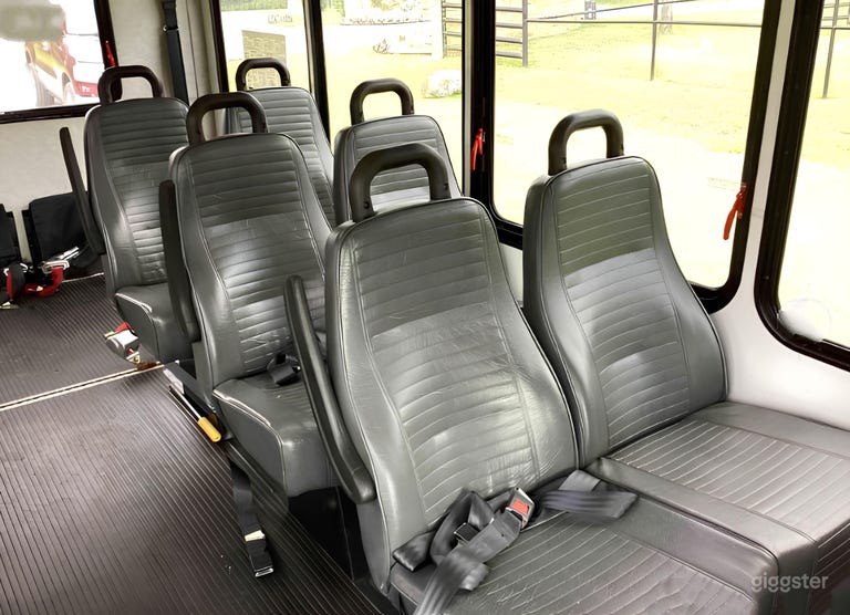  Ford Econoline Mini Bus 58 