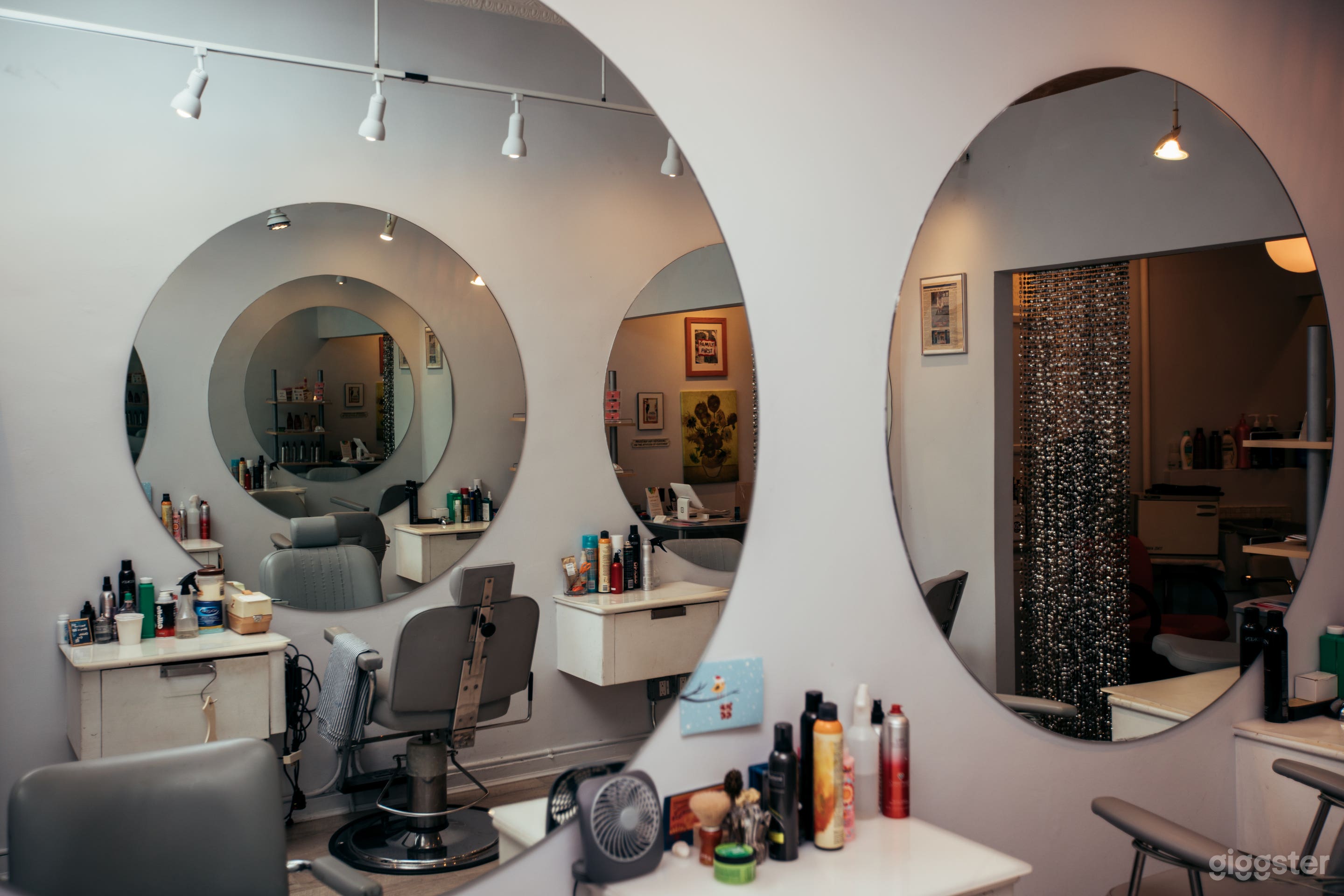Boutique SoHo Hair Salon available for space rental Photo 4