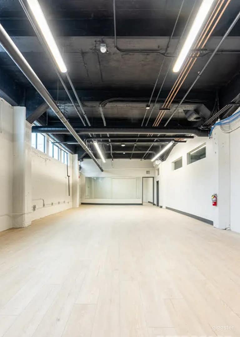  Modern and Extravagant Event Space 