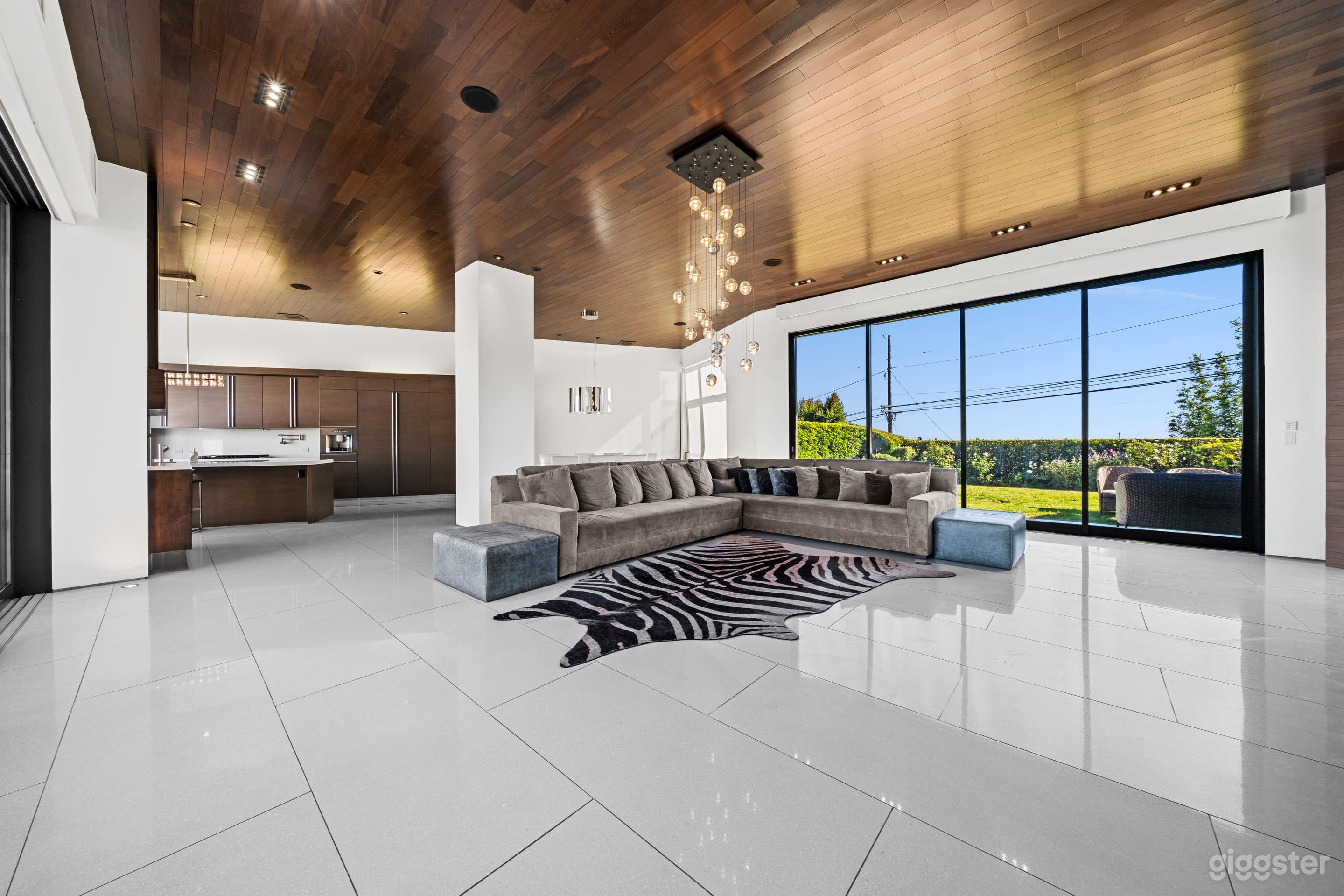 MULHOLLAND MAESTRO: L.A. RIDGE Photo 3