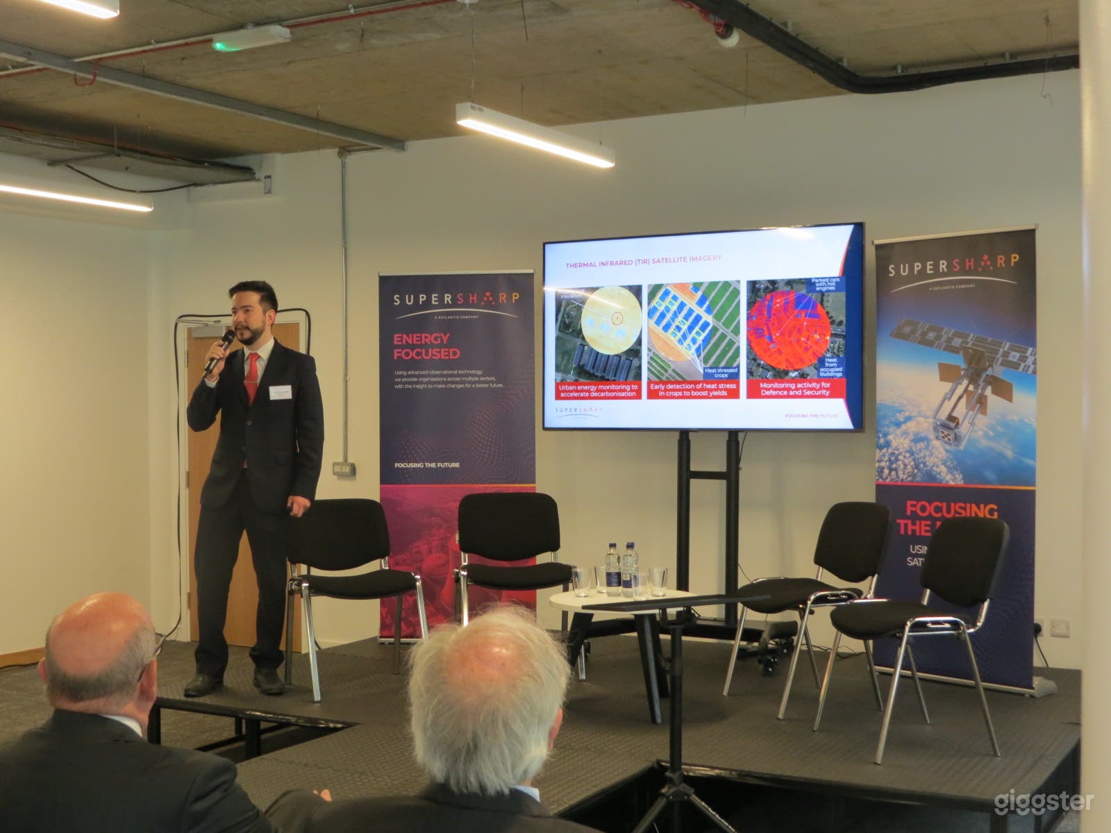 Spacious Conference Room in Cambridge Photo 1