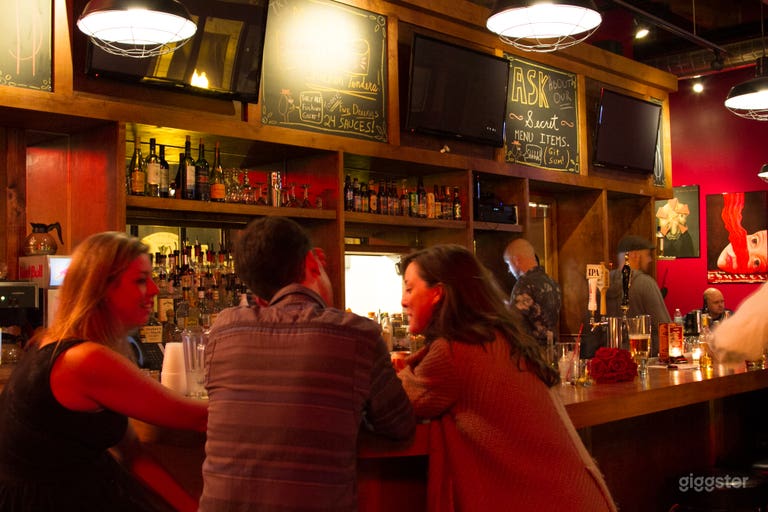  Bohemian Style BAR in Chicago 