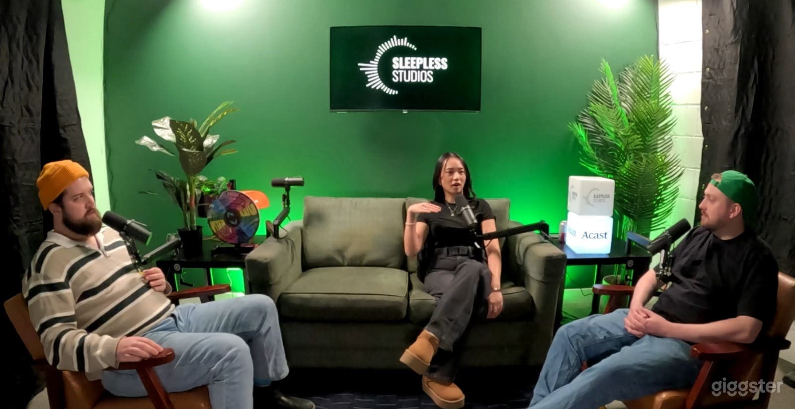 Pro Podcast Studio Sponsored by Acast Photo 3