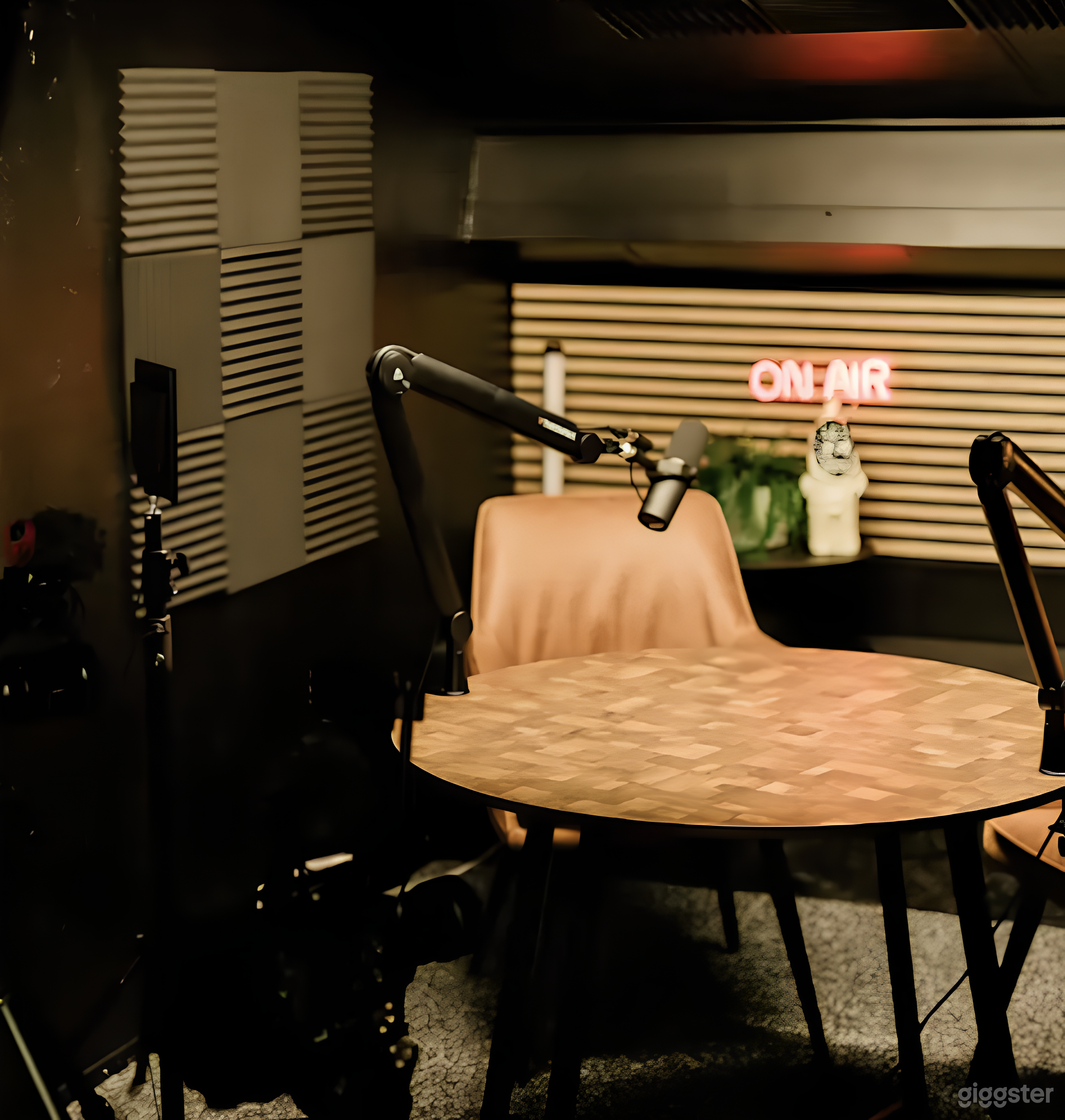 Flexible Podcast Studio Photo 3