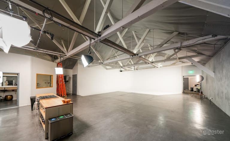   Premium Soundproof Photo & Video Studio 