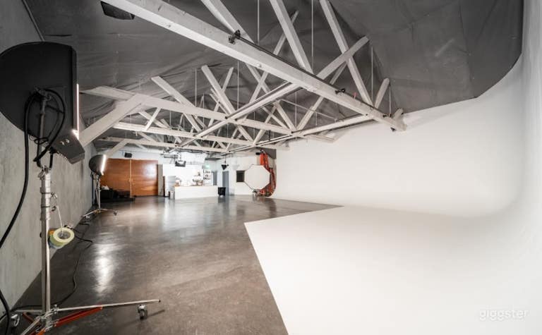   Premium Soundproof Photo & Video Studio 