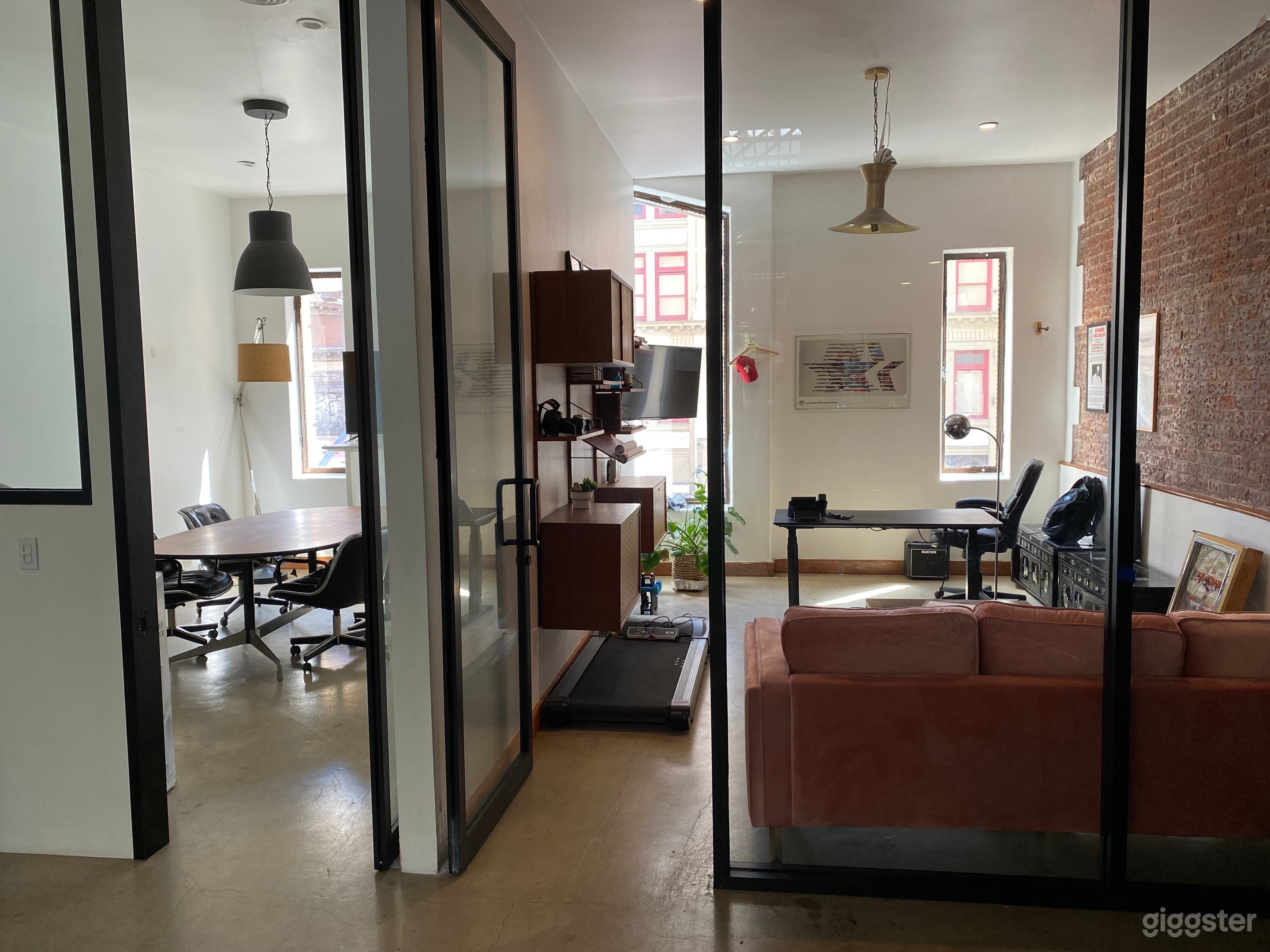 DTLA Creative/Office Space + Bar + Bdrm Photo 4