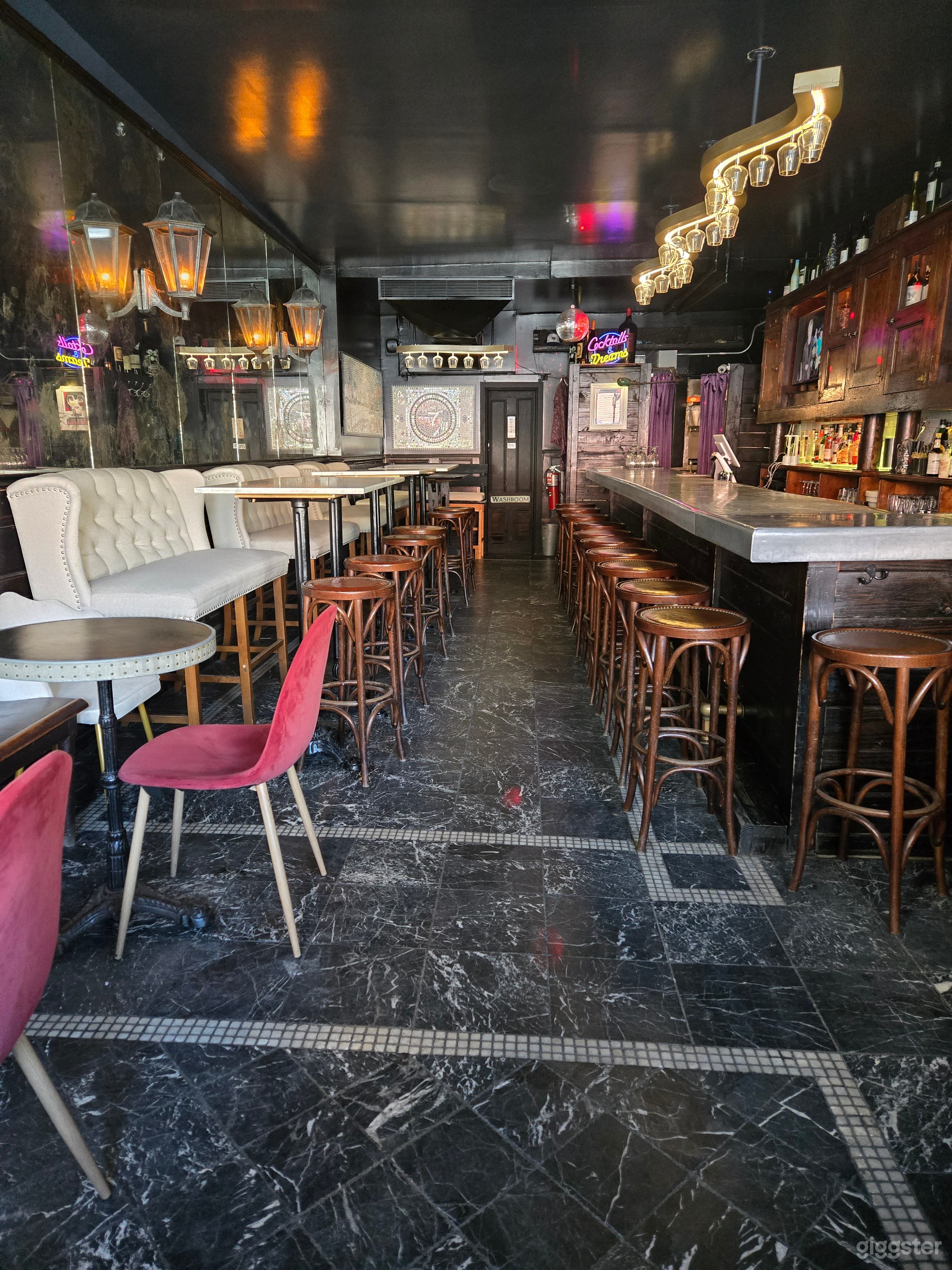 Intimate Wine Bar & Cocktail Lounge w/ Live Jazz Photo 3