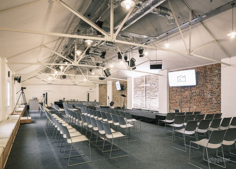  Upper Room 