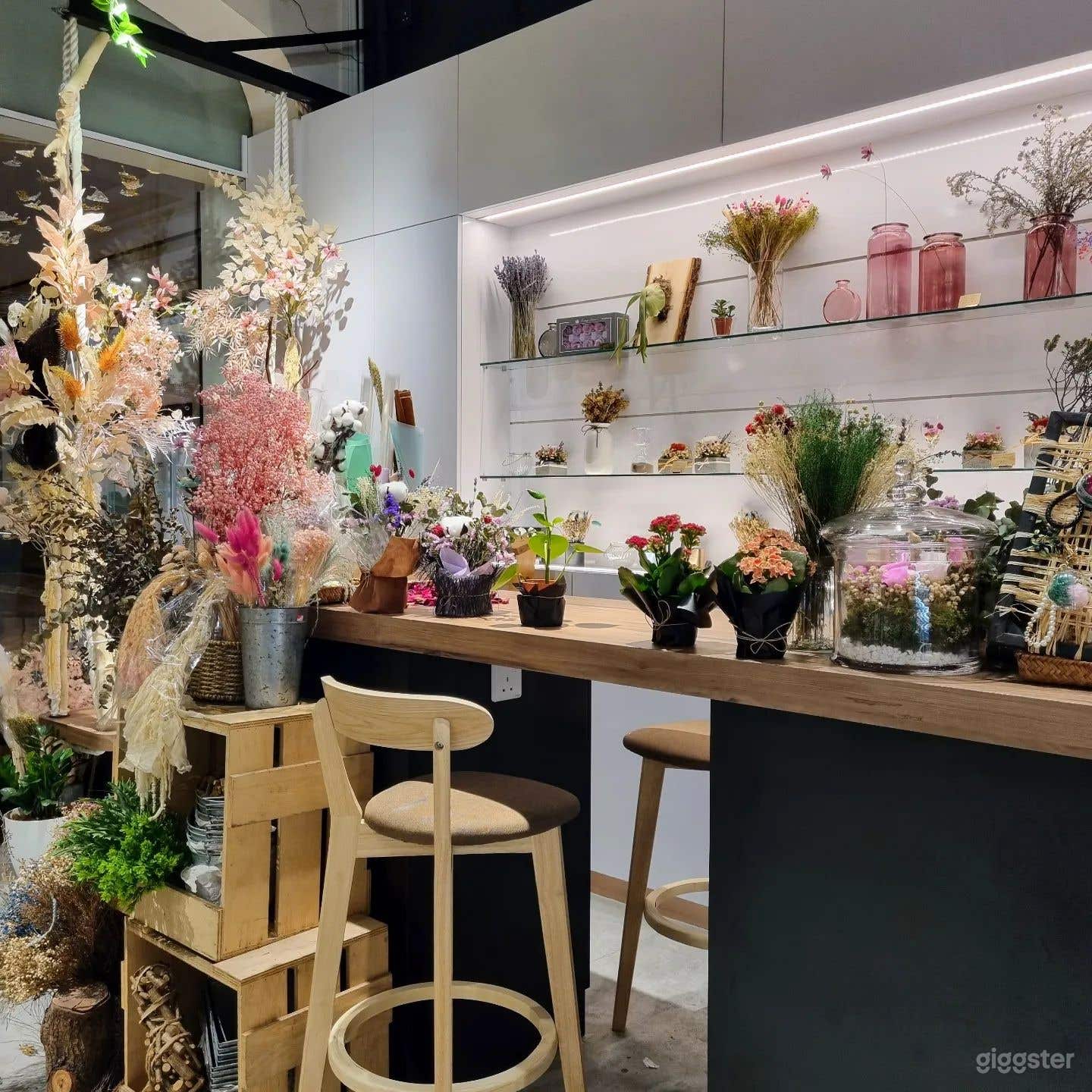 Charming &amp; Cozy Dessert Cafe (Orchard) Singapore  Photo 3