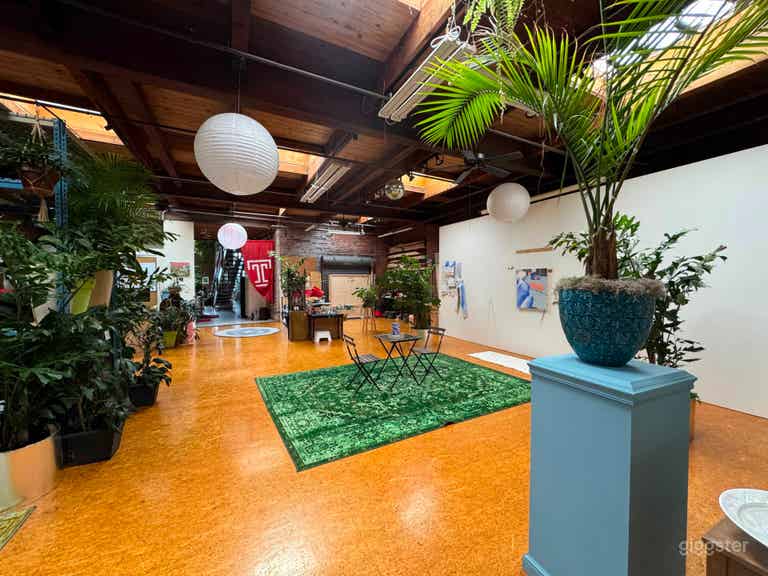  Horticulturally Infused Large Art Studio with Nine Skylights 