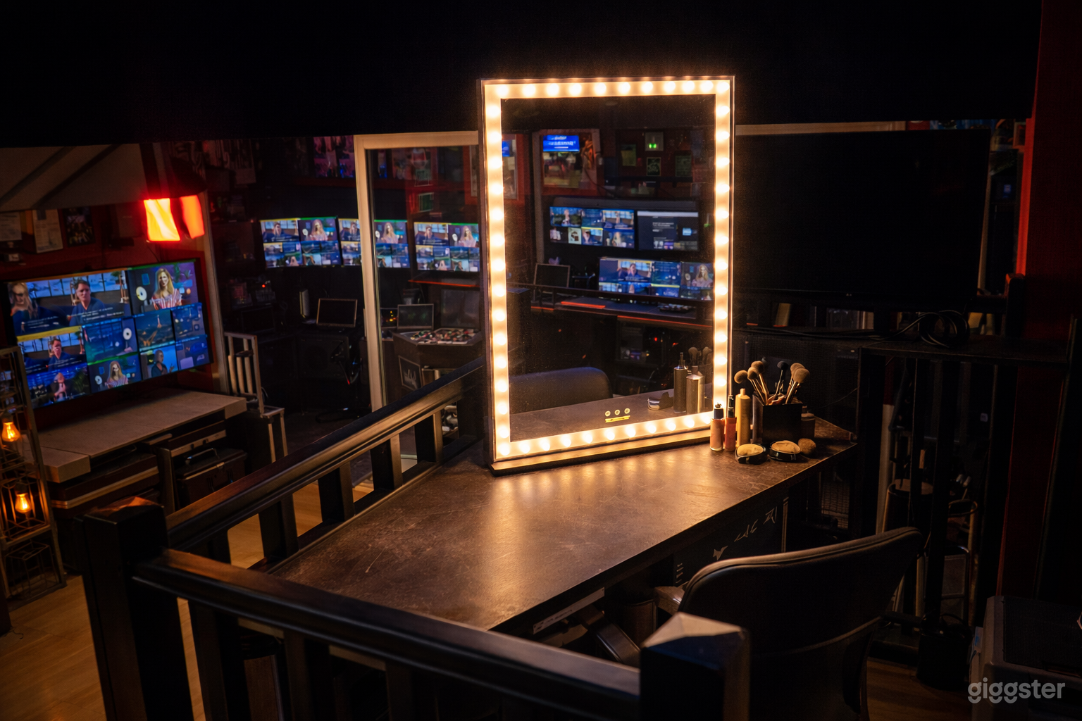 Photo de Studio TV et broadcast — plateau modulable 3