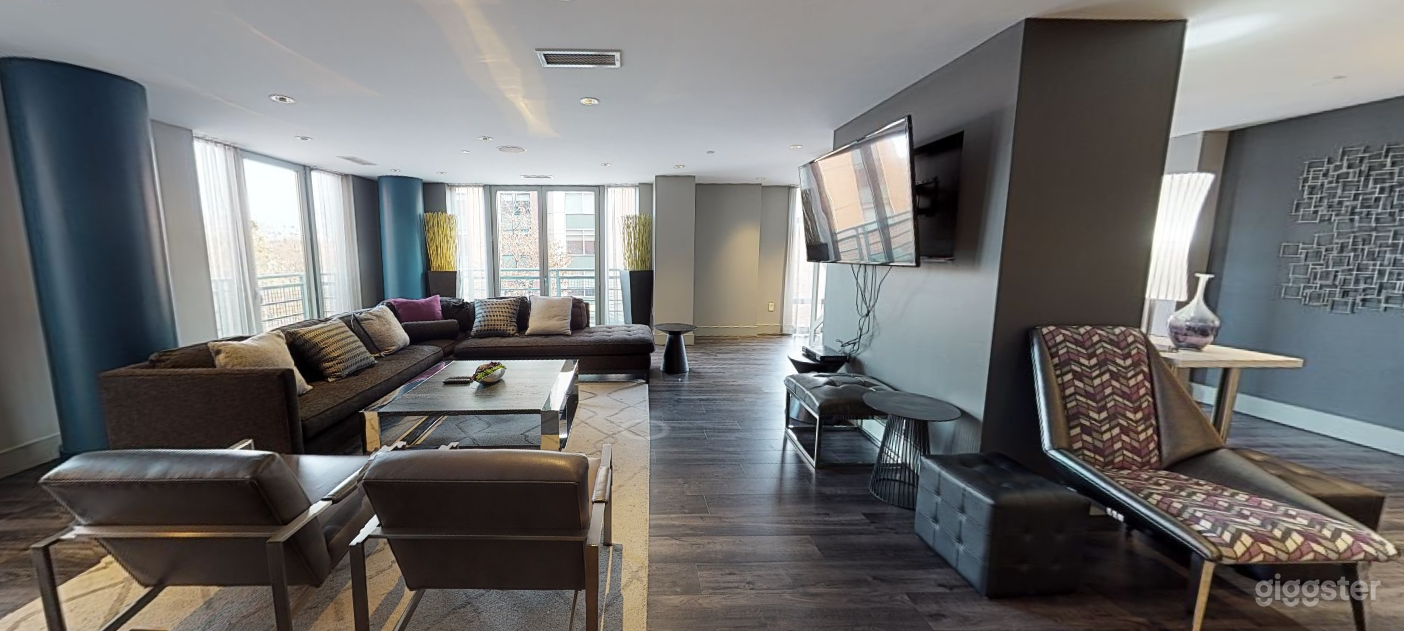 Modern Club Room in Shirlington Village Photo 4