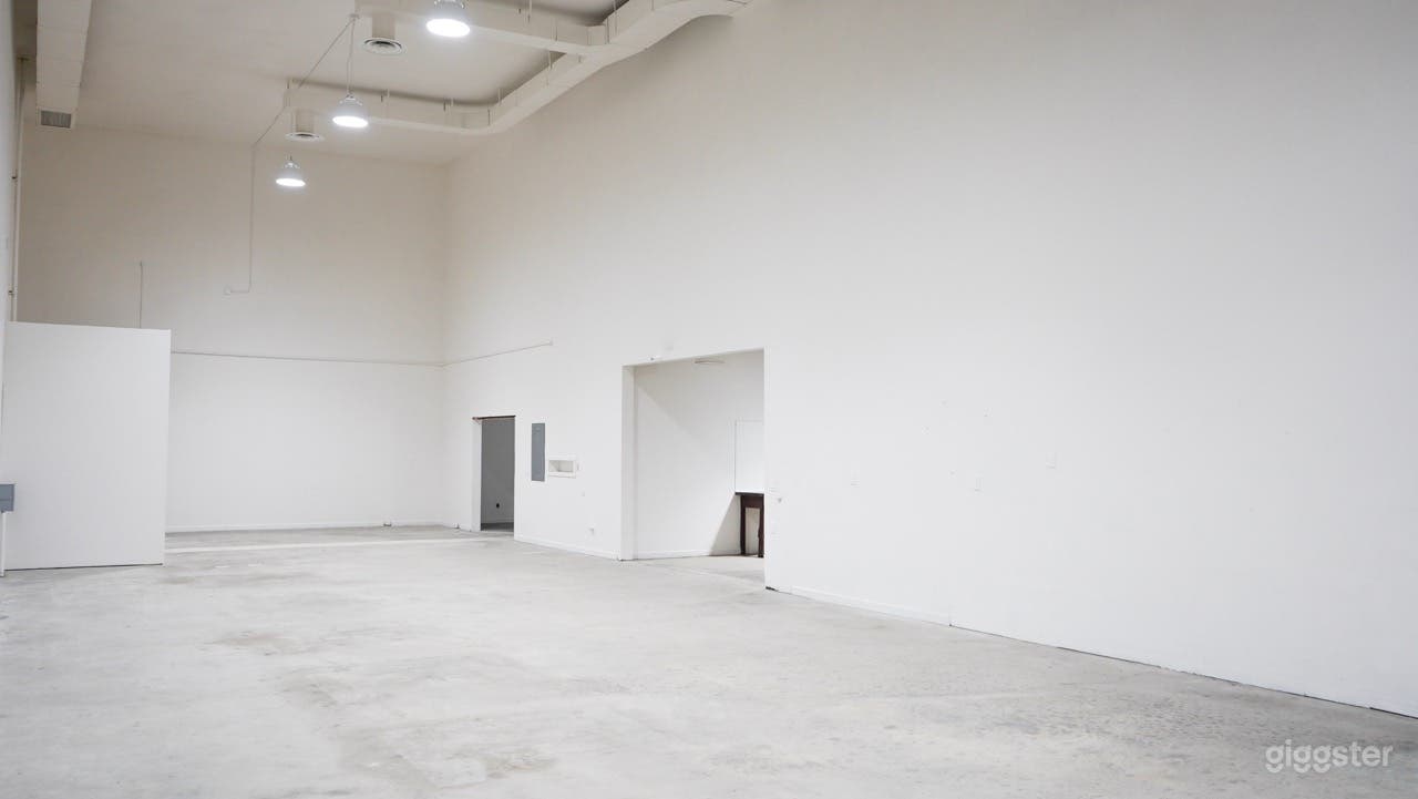 Renovated Iconic Printing Press Building Downtown Photo 3