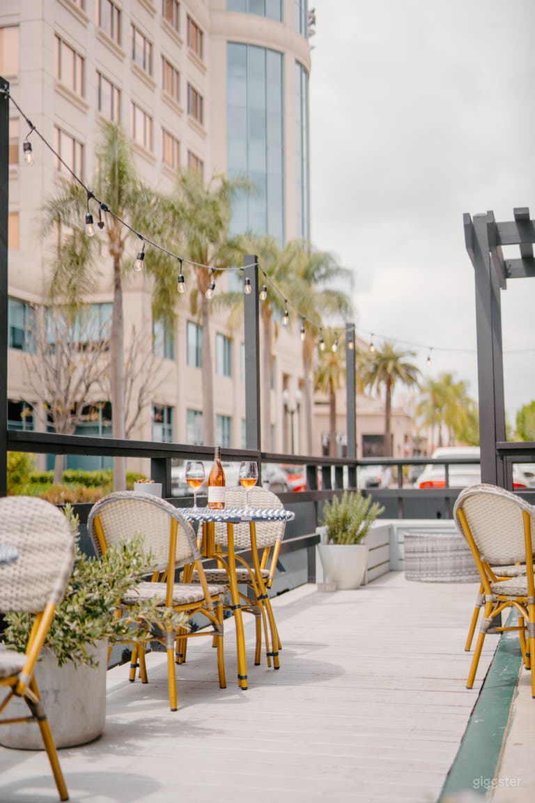  Elegant Wine Bar, Restaurant, Boutique 